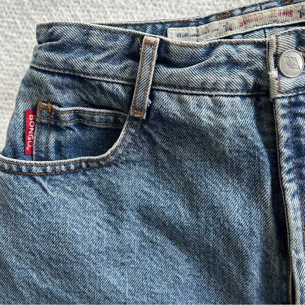 vintage bongo mom jeans, size 9 but fits smaller.